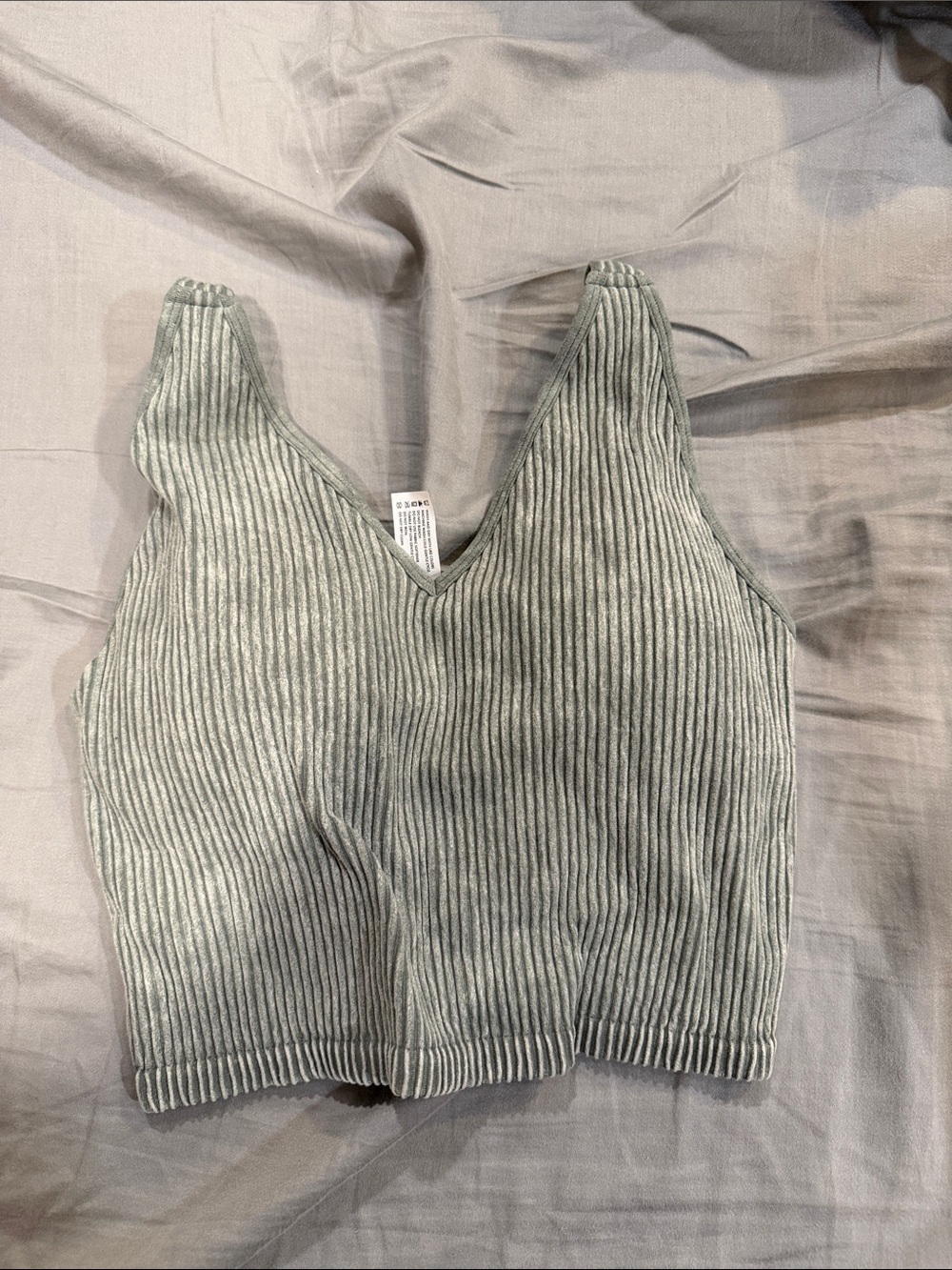 90 Degree By Reflex Ribbed V-Neck Crop Sports Bra - Sage Green
